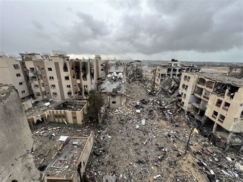 Israel and Hamas extend truce by a day